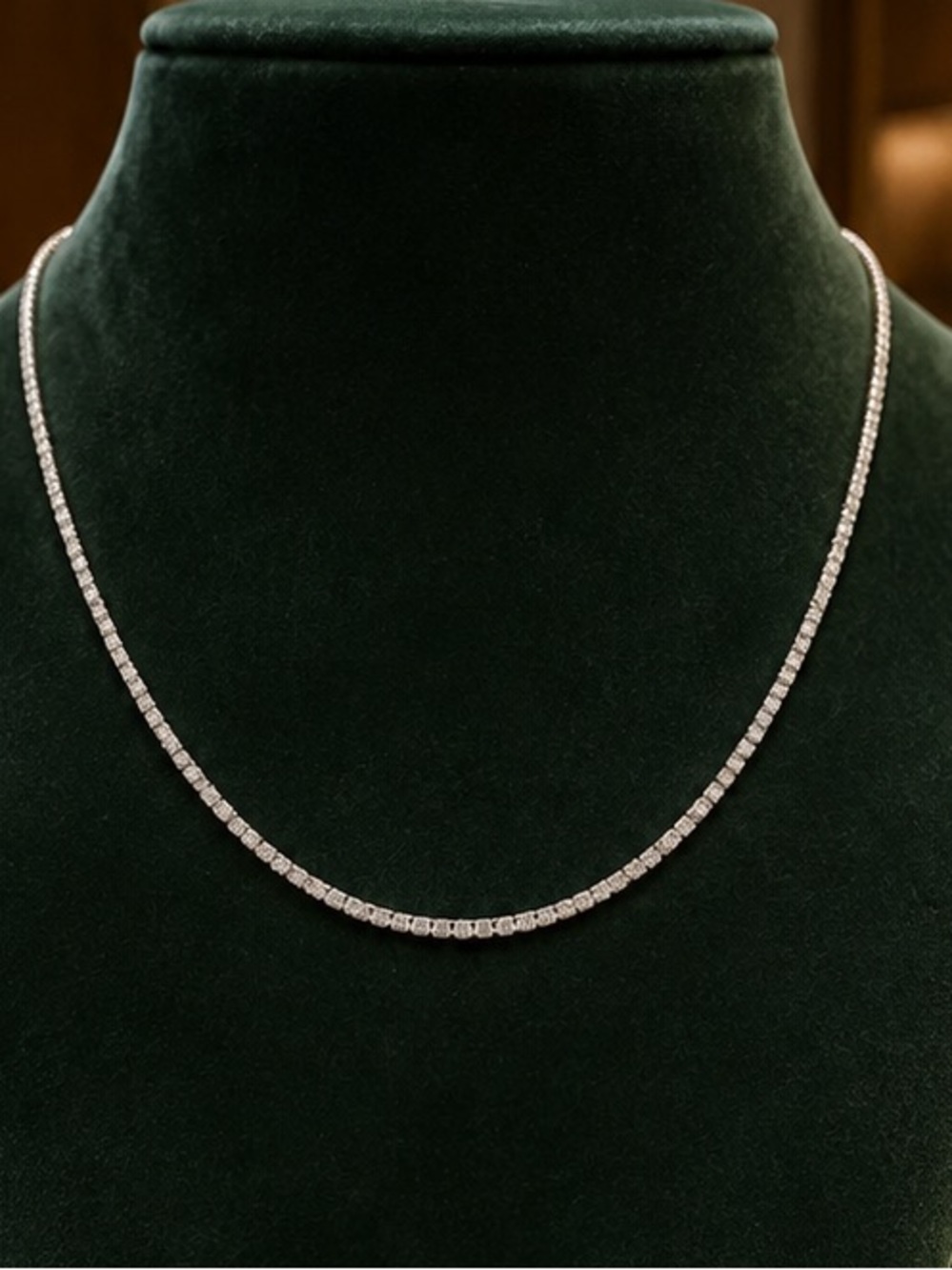 18kt Tennis Necklace - Picture 3 of 15
